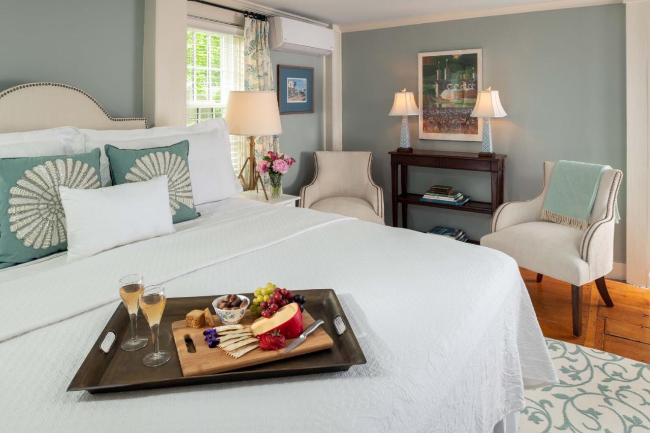 The Inn At Yarmouth Port ภายนอก รูปภาพ